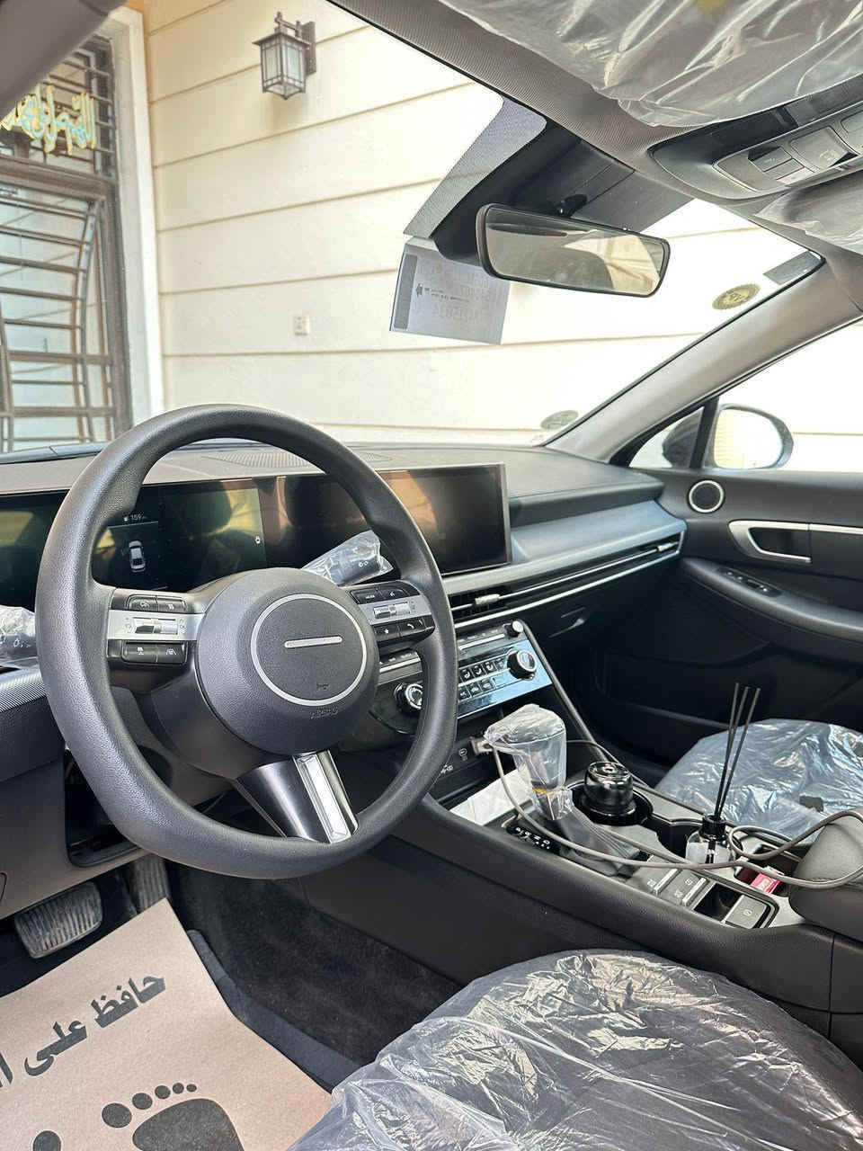السلام عليكم 

سوناتا موديل 2025 

ماشيه 7500 ميل

حادثه بدايه الجاملغ امامي ايمن راجع
 بارد وتبديل بنيد حاوية نفس اللون
 
بدون ارباك بدون داخل 

رقم بغداد باسمي تحويل مباشر 

شاشة متصل 

 اتو ستوب 

اتو بريد 

هندبريك بصمه 

ترحيب عن بعد

تشغيل عن بعد

صندوق ذكي 

مانع انزلاق 

3 مود دريفت

اتوهولد

رادار360

لدأ امامي وخلفي

محرك 2500 سي سي

كبير 8 نمر 

مكان السيارة بغداد
 
السعر 189 ورقه

قابل للتفاوض بشي قليل 

***********
