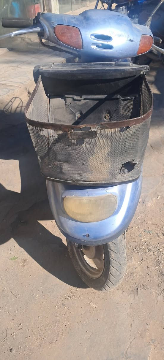 دراجة للبيع شغالة نكرة السعر ٢٠٠ بيهة مجال حك الجية مكاني طويريج حي الجمعية *********** اشاير مو شغالة مكلف بالنشر
