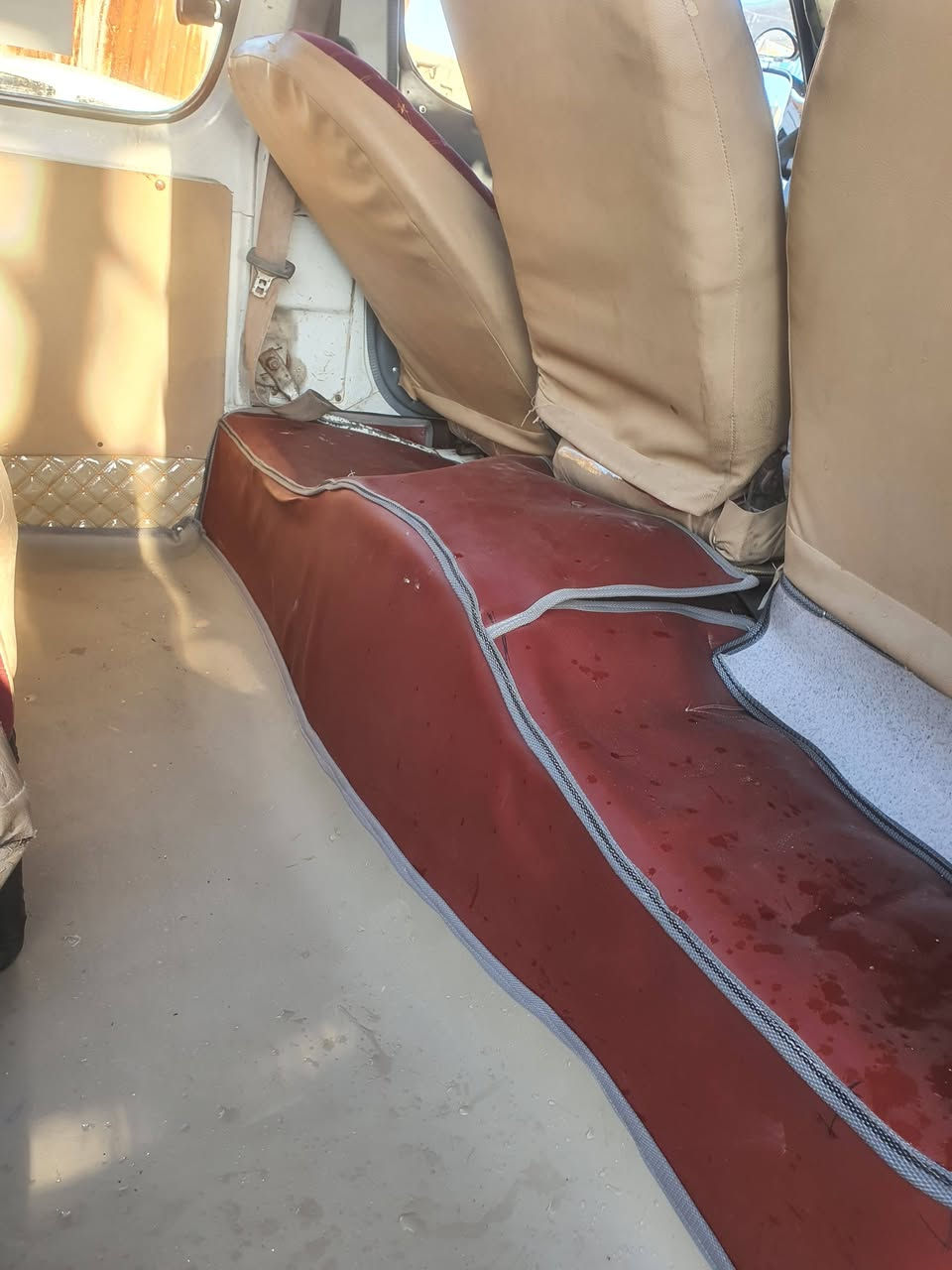 سلام عليكم فتون مديل ٩ مكفوله من الظربه مصبوغه للجماليه دوشمه جديده صدر جديد مكانهه بغداد تحويل مباشر السعر ٦٥ بيهه مجال  الاستفسار اتصال ***********
