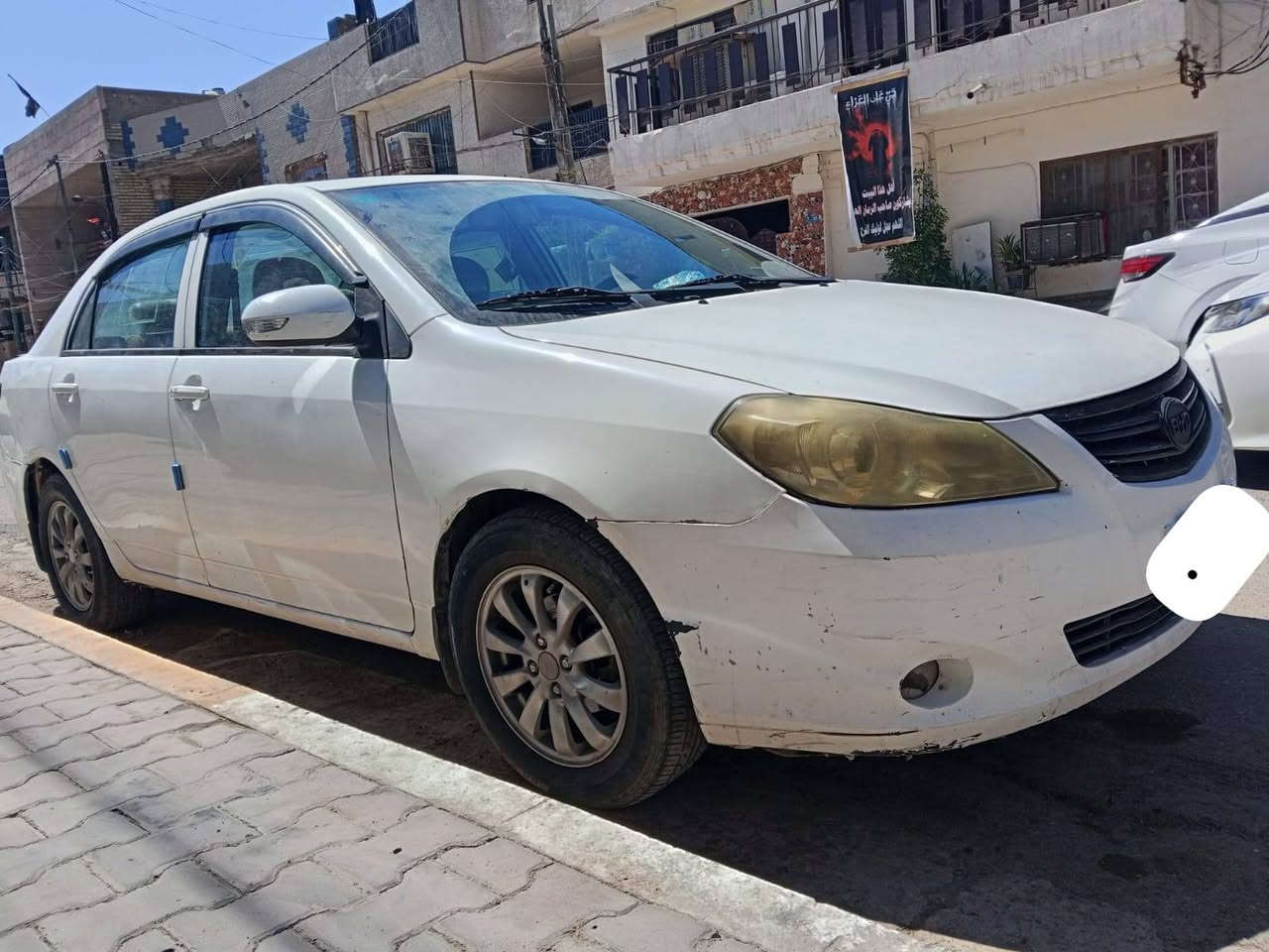 سلام عليكم BYD G3
سيارة كير ومكينة بلادية ومكفولات تبريد شغال مثل الورد سياره نضيفة بيها بس بيان إلي بصف السايق مصبوغات سيارة كير أوتو  بصمة وإشارات ترحيب وشاشة بيها سيارة مابيها أي نقص سنوية وهزة جديدة سيارة بسمي ثاني يوم تحويل سعر 53 وبي مجال بسيط مكاني منصور والشراي يشلع عيوني ***********
