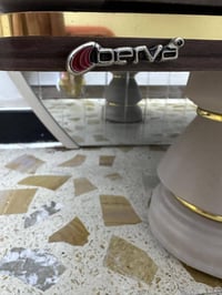 غرفه جدا نظيفه وقويه وضخمه  وفول ماركه والختم موجود جدا ابيعها بسبب ال...