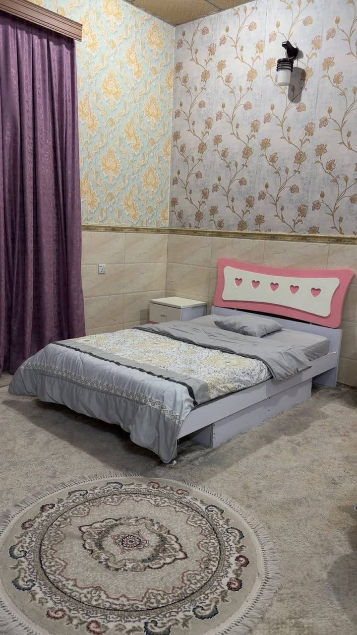 تاقم نوستنێكی زۆر پاك وتایبەت
دووسیسەمی نەفەرونیو مەترو٢٠سم بەدۆشەكەوە
ئاوینەو كۆمەدی وكانتۆرو مێزی كۆمپیوتەر 
ژێری سیسەمەكان چەكمەجە
زۆر پاك وبێ عەیب لەهەولێر  نرخی٣٠٠ هەزار


**إذا كنت صاحب هذا الإعلان وتريد حذفه لأي سبب، رجاءا أرسل رسالة إلى الدعم الفني**