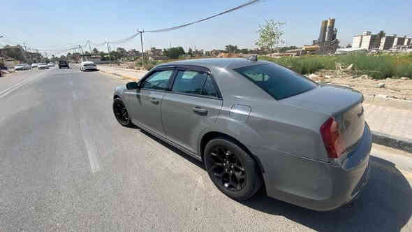 كرايسلر 300s
موديل ٢٠١٩ اصل
ماشية ١١٠ الف ميل
كشنات امامية كهربائية وتدفئة
لايتات زينون
شاشة كبيرة
كاميرا خلفية
محرك ٦ سلندر 
السونار مرفق مع الصور 
سيارة نظيفة كلش واستخدام شخصي 
دهن كله اصلي فلاتر كله اصلي بانزين محسن بطارية جديدة
سعر 240$  مكان السياره بغداد 
للاستفسار التواصل على الرقم التالي***********
