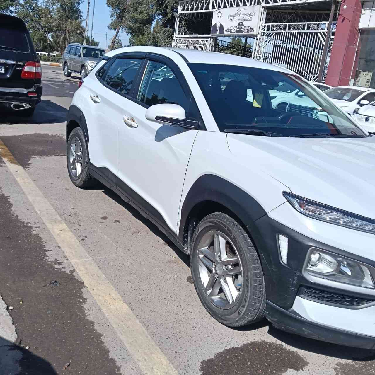 سلام عليكم كونا ٢٠١٩للبيع ورد امريكي 
حلوه سياره جديده بيها صبغ بحافت البنيد وسوي من جملغ بدون دواخل سياره جديده 
تخم تاير صدر امامي خلفي 
رايدها ١٢٨وبيها مجال 
الاستفسار***********
مكاني بغداد
