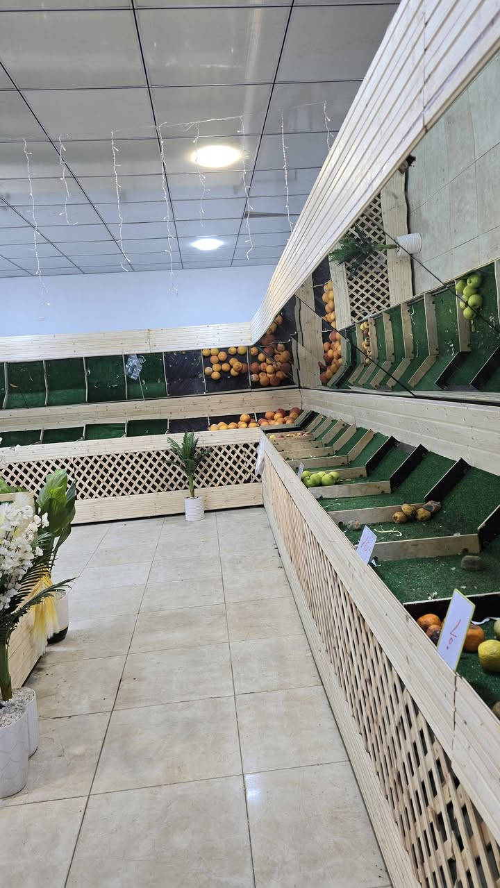 السلام عليكم ..
مكلف بالنشر ..

اخواني هذا ديكور محل خضار  

مكانه اربيل ديكور مرتب وجاهز

صاحبه يريد شريك يدخل ويا في مجال الخظار  يشوف مكان يتفقون علي ..

شغل الخضار خير من الله الكل تعرف 

بس يراد راس مال زين ويتوكل على الله  

الي يحب يدخل شريك يراسلني 

والتوفيق من الله


**إذا كنت صاحب هذا الإعلان وتريد حذفه لأي سبب، رجاءا أرسل رسالة إلى الدعم الفني**