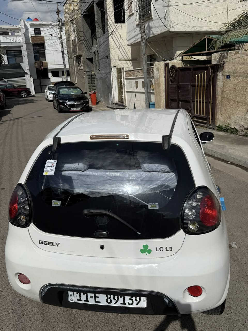 سلام عليكم 
للبيع فقط نقد لا اقساط ولامراوس فقط نقد 
نوع / جيلي  باندا 🐼 
موديل / 2013 
ماشيه / 100 km 
لون / ابيض 
رقم / بغداد إنكليزي جديد 
ملكيه / باسمي شخصيا شرط تحويل 
سنويه / لحد نهايت 2028 
هزه / لحد نهايت. شهر 4.    2026
صدر / امامي خلفي جديد  شرط تراي شركه 
لغود شواصي / مكفولات 
كير اوتماتيك / بلادي مالتهه / مكفول 
مكينه / بلاديه باندا 1300 مكفول 
تبريد / شغال وشرط ثلج منظومه كامله جديد
تبديل / بدون تبديل كله بلادي 
ضربه / بدون ضربه وبدون دواخل 
صبغ / بيهه صبغ شي بسيط جاملغ وشويه بل باب 
كهرباءيات /كلهه شغاله وبدون اي نقص وعليها ادامه كامله
سنتر لوك شغال / شاشه /  جام  كهرباءي وكله شغال / دوشمه جديده وتغليف نايلون داخل كامل /تايرات جديد قبل كم يوم شادهم + تخم ويل + تخم كبات + منظومه تبريد جديده  / تخم يدات بوب أستيل جديد / دهن كير ومكينه جديد / ادامه كامله. تبديل نوزلات وبلكات ومجاول. وحساسات وقاعده فيت بم كله جديد بل عافيه على يأخذهه سياره متصرف عليها ربع. 
السعر / 51 $ ورقه مايعادل بل عراقي  7 مليون و900 وبيهه مجال انشاء الله 
العنوان / حي الأعلام. / تقاطع الدرويش 
الرقم / ***********
