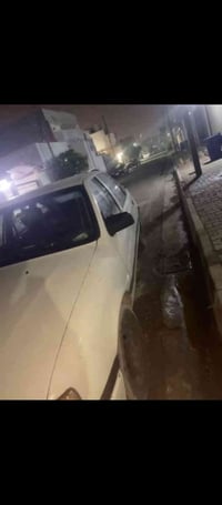 اوبل فيكترا موديل 89 محرك 20كير عادي سيار بشرط رقم دولي بسمي لحد 2028 ...