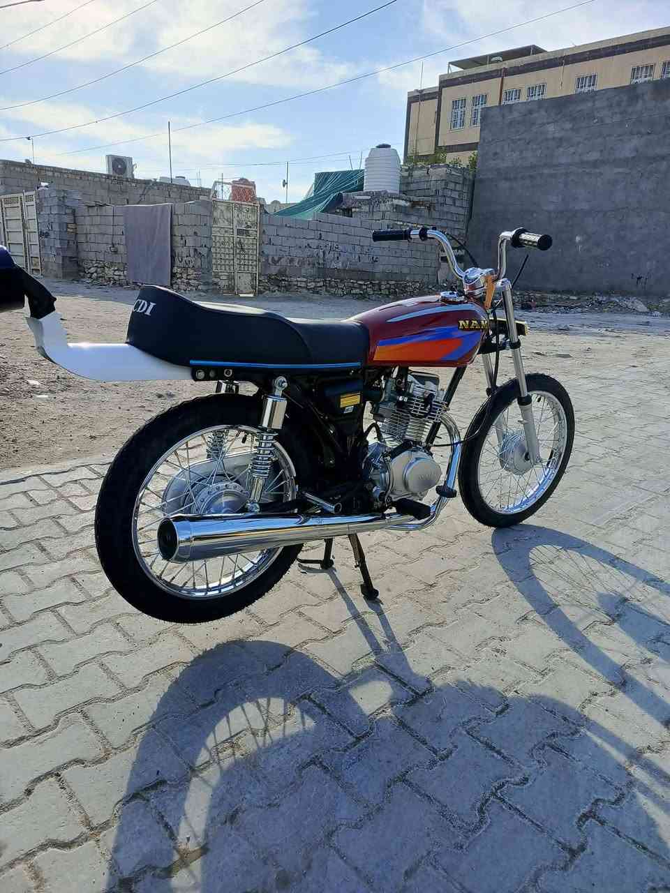 اسلام عليكم دراجه للبيع صارله 20يوم من امعمره الدراجه 25متوازي عله بيعته اوراق كامله وهاذا رقمي ***********
