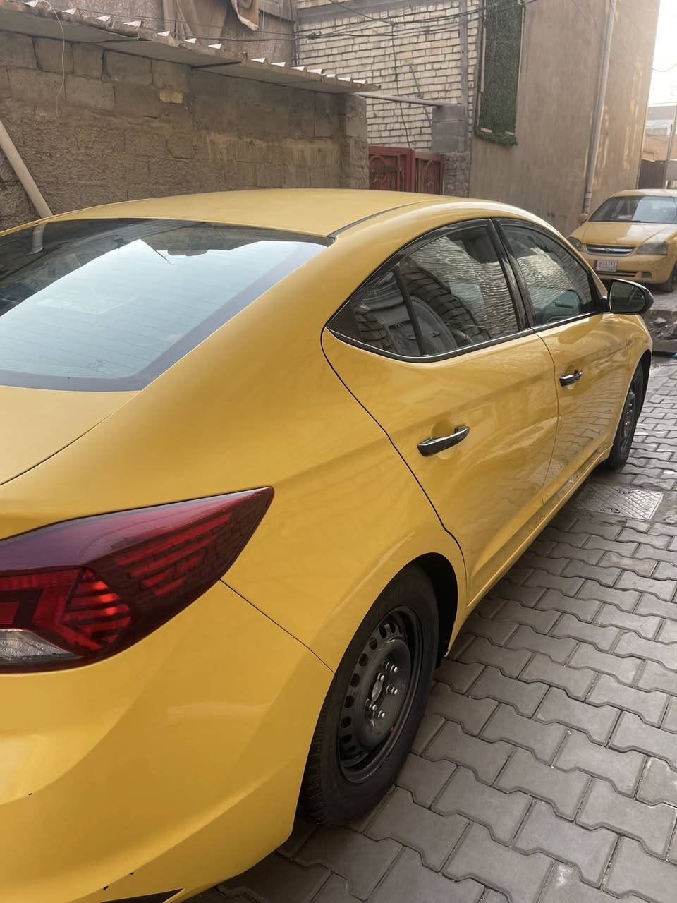 سلام عليكم النترا للبيع 2020محرك دوش 2000كير محور اي تي مكانه بغداد الجديده صور الحادث والسونار بلمنشور *********** السعر خابر وتدلل
