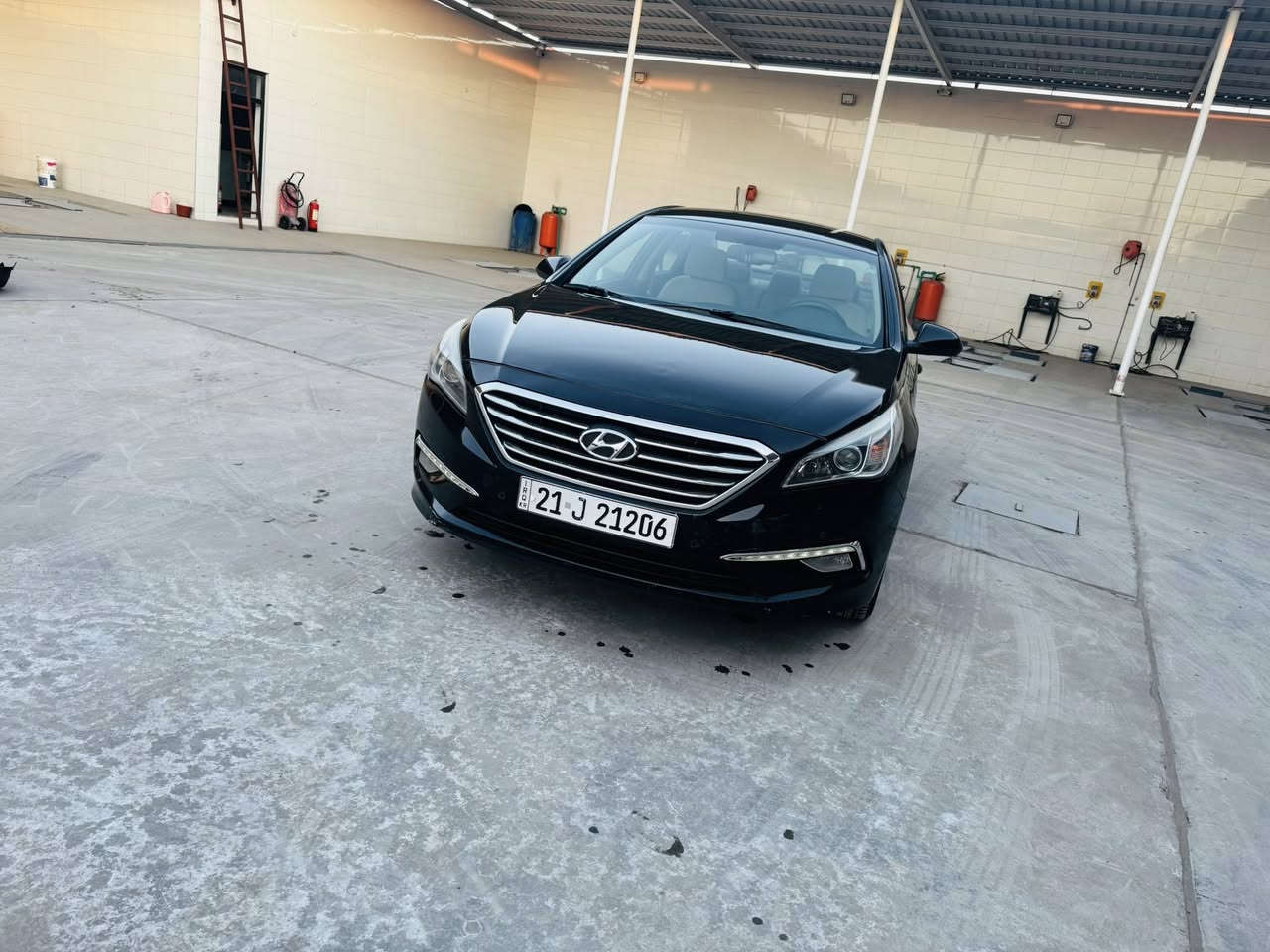 السلام عليكم
بيع او مراوس 

سوناتا 
مديل ٢٠١٧ 

رقم سليمانية شرط التحويل 

حادث جاملغ امامي فقط بدون دواخل بدون ايرباك
ماشية ٧٦ ميل حقيقي

مكان السيارة بغداد

للاستفسار 
***********
