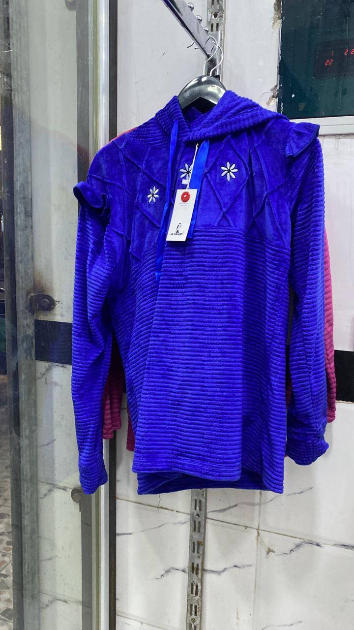 شروه محل كامل ملابس نسائيه واطفال اقل من سعر الجمله  للإستفسار اتصل عالرقم او واتساب ***********
