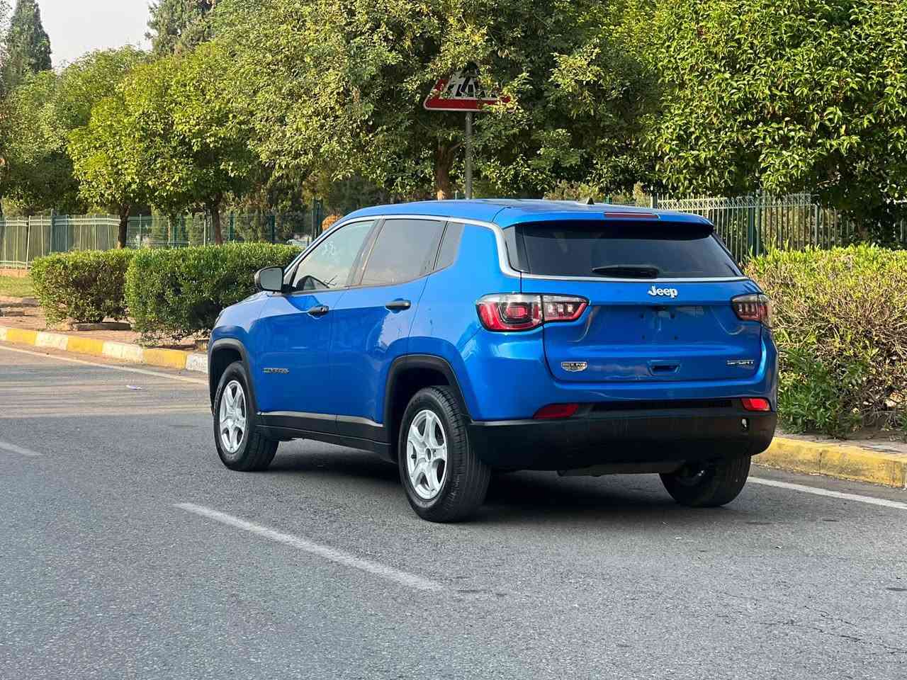 ملاحظه قسط يرهم بمقديمة ٧٥ ورقة مرواس يرهم 
جيب كومباس سبورت موديل ٢٠٢٢ فول مواصفات عدا فتحة وارد امريكي فقط جاملغ امامي صبغ بدون دواخل سيارة ماشي ٣ الف ميل فقط مرقمة اربيل مكان اربيل شراي يتصل سعر 158 ورقة  مجال لطيبين  
***********
***********
