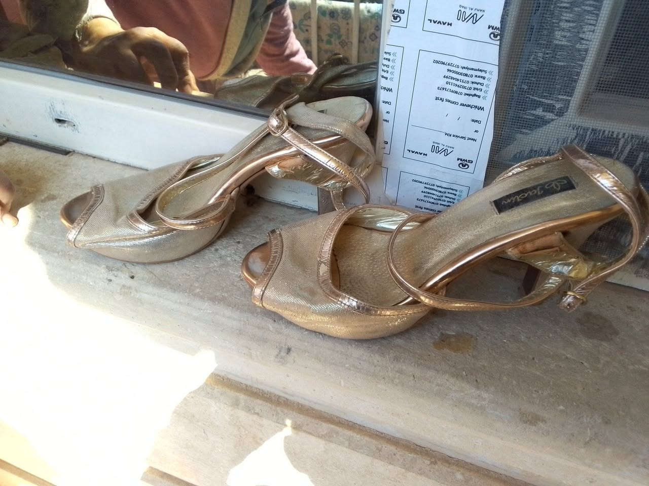 السلام عليكم اي قطعة بالفين دينار واذا اكتر من تلات قطع في سكرة


**إذا كنت صاحب هذا الإعلان وتريد حذفه لأي سبب، رجاءا أرسل رسالة إلى الدعم الفني**