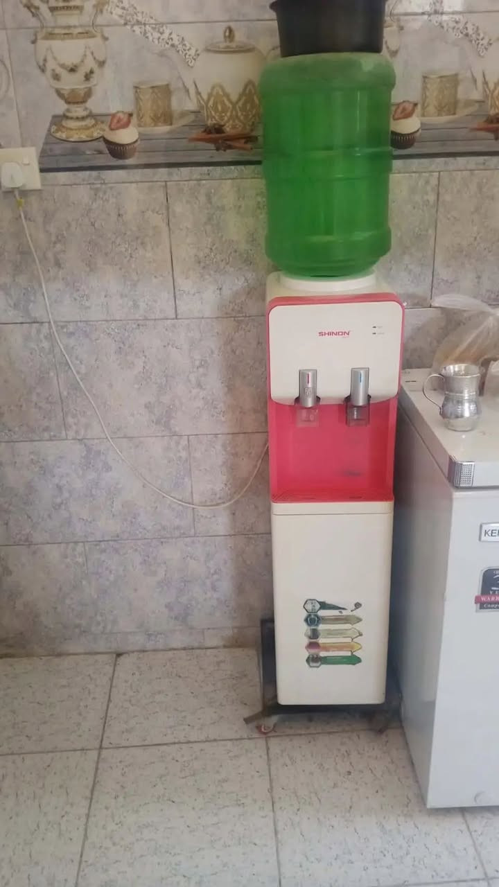 سعر الطباخ ب75 
الثلاجه ب250
البراد بس حار ب50
الكاونتر مترين ب125 عنوان بغداد الشعب


**إذا كنت صاحب هذا الإعلان وتريد حذفه لأي سبب، رجاءا أرسل رسالة إلى الدعم الفني**