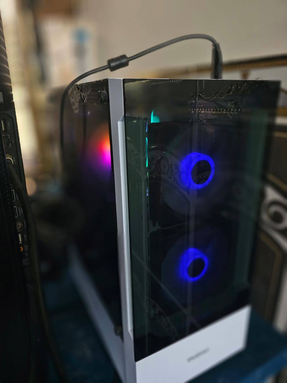 مرحبا :
بيصي للبيع المكان كربلاء تجي تفحص بيدك وتشوف.. 
مشتغله فقط فيفا و والدن رينگ.. بعدها زيرو وارد صناعه.. 

حط سعرك بيش تفيدك مع الشاشه طبعا 
24
144hz
Va curve
........................... 
i5 12400
Rtx 4060msi 8g
8×2 ddr4 3600
Ps 650w
Gigabiyt b 750 plus
Case msi 
المواصفات بالصور.


**إذا كنت صاحب هذا الإعلان وتريد حذفه لأي سبب، رجاءا أرسل رسالة إلى الدعم الفني**