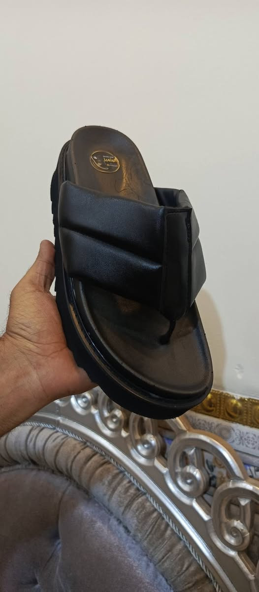 السلام عليكم متوفر سلبر
جمله ومفرد
يوجد خدمه توصيل بغداد وباقي محافظات
مراسله صفحه او ***********

