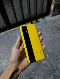 عندي ريلمي GT 5G ذاكراه 256 عشوائي 24 معالج سناب دراكون 888 جهاز كامل ...