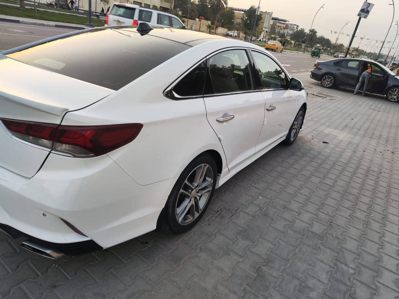 سوناتا 2019 خليجي رقم اربيل الدولي سنوية جديدة راعيها عربي السيارة فول مواصفات كفالة عامة عدا بارد گد صبعين بقبق الصندوگ موضح بالصور السعر 187 وبيها مجال
***********
