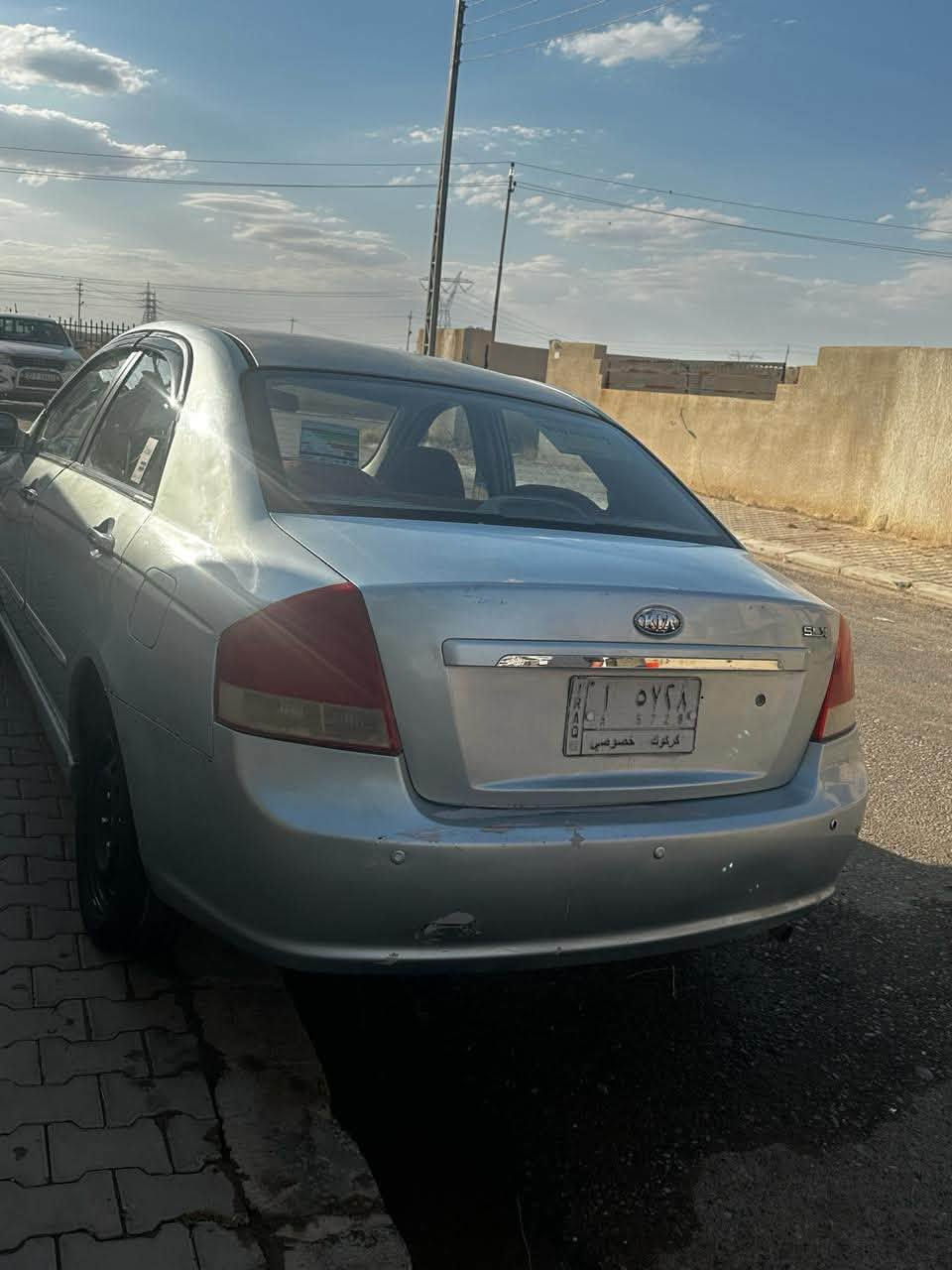مكلف بل نشر مكلف بل نشر ًً
السلام عليكم موديل ٢٠٠٧ محزم جماليه بدون دواخل شرط 
كير محرك شرط لاصرف ولا بخار ولاتنقيص 
صدر امامي خلفي بحاله جيده 
تخم تاير جديد 
تبريد منضومه كامله جديده ثلج 
السياره ماناقصها شي وباسمنه 
تحويل ثاني يوم شرط 
بسعر ٦٨ ورقه للتصال فقط ‬
***********
