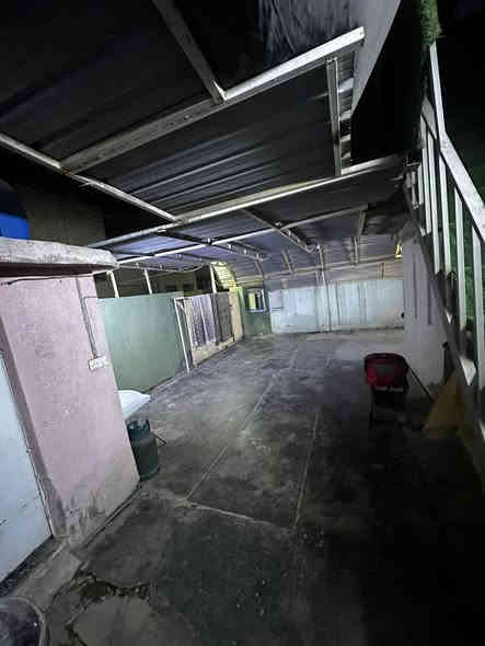 سلام عليكم بيت للبيع في منطقت العبيدي شارع يوسف قرب اسواق ابو فراس مساحه 200م ع شارعين الطابق الاول يحتوي على ستقبال وهول وصاله وغرفه منام ومطبخ والطابق الثاني يحتوي على ثلاث غرف نوم +حمام وتوليت رقم الهاتف ***********
