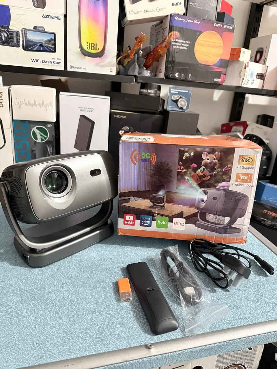 بسعر 70الف 
داتشو فول موصفات 4K wifi BT Netflix prime video you tube 5g قطعة راقية


**إذا كنت صاحب هذا الإعلان وتريد حذفه لأي سبب، رجاءا أرسل رسالة إلى الدعم الفني**