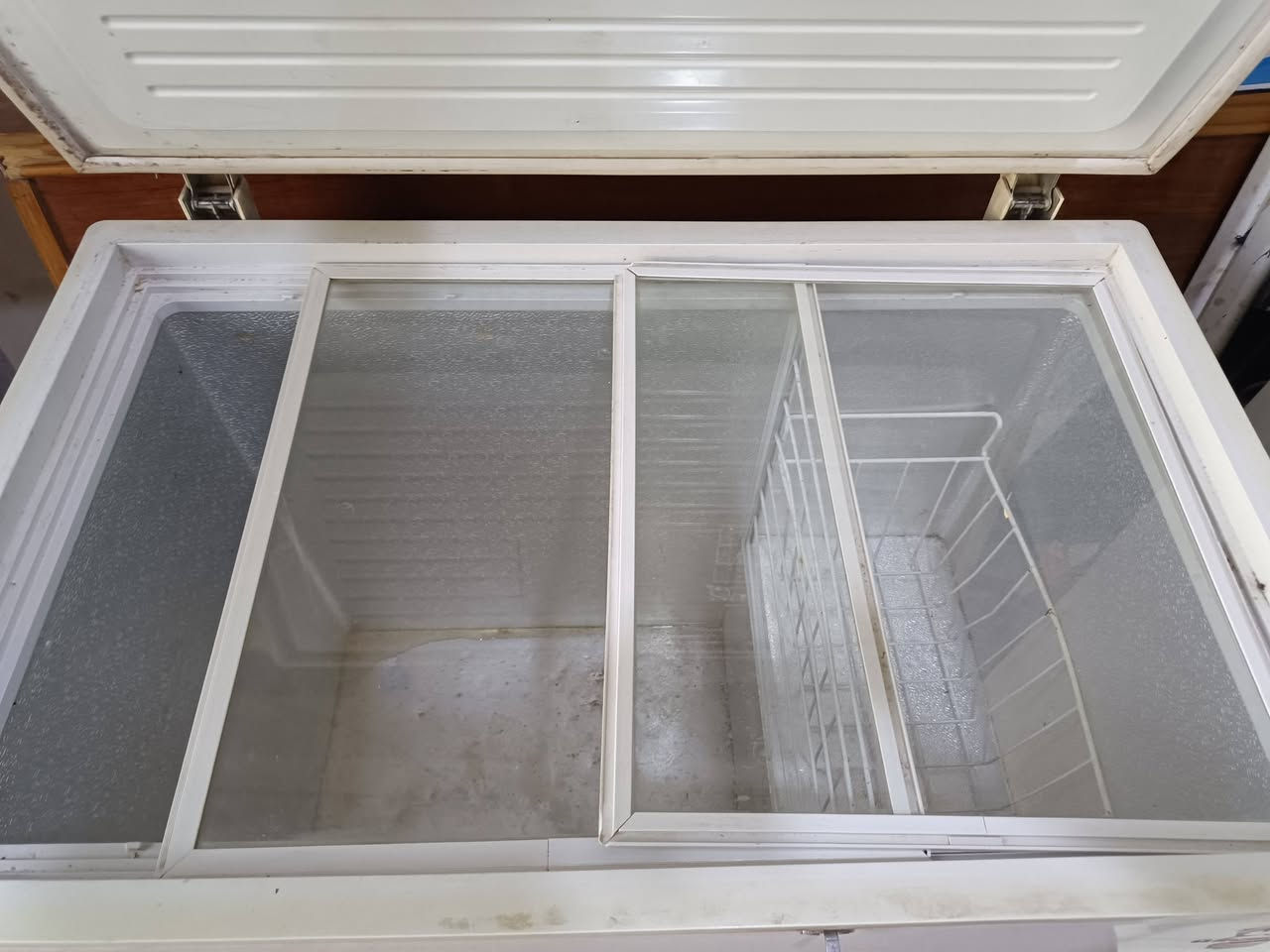 غراض للبيع شارع ٨٠ 

***********
