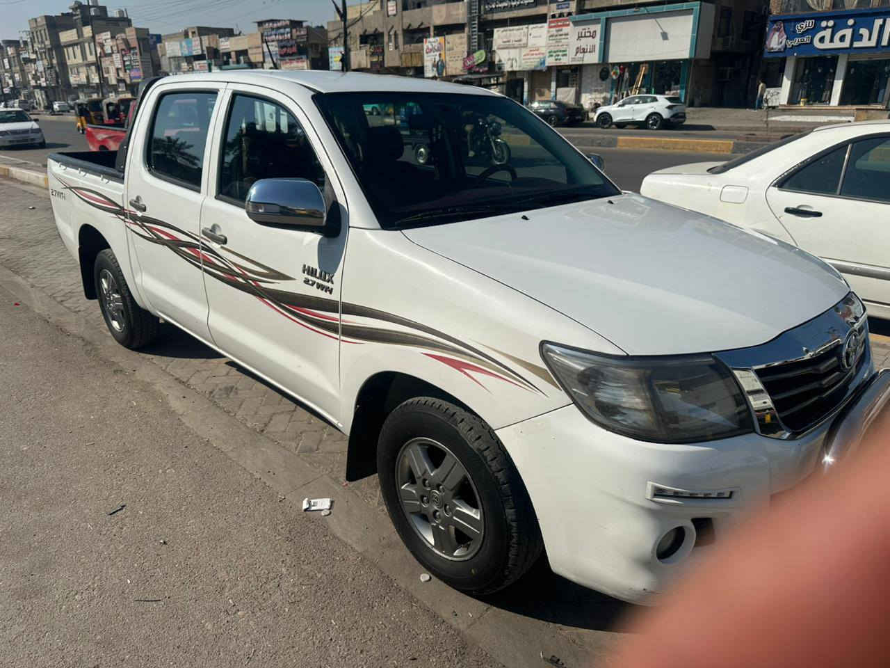 السلام عليكم بيكم هايلوكس موديل 2015 كويتي شاصي19  رقم بغداد السعر. 2040 وبيها مجال  العنوان بغداد مكفولى مفاله عامه السياره باسمي رقم *********** مكلف بالنشر
