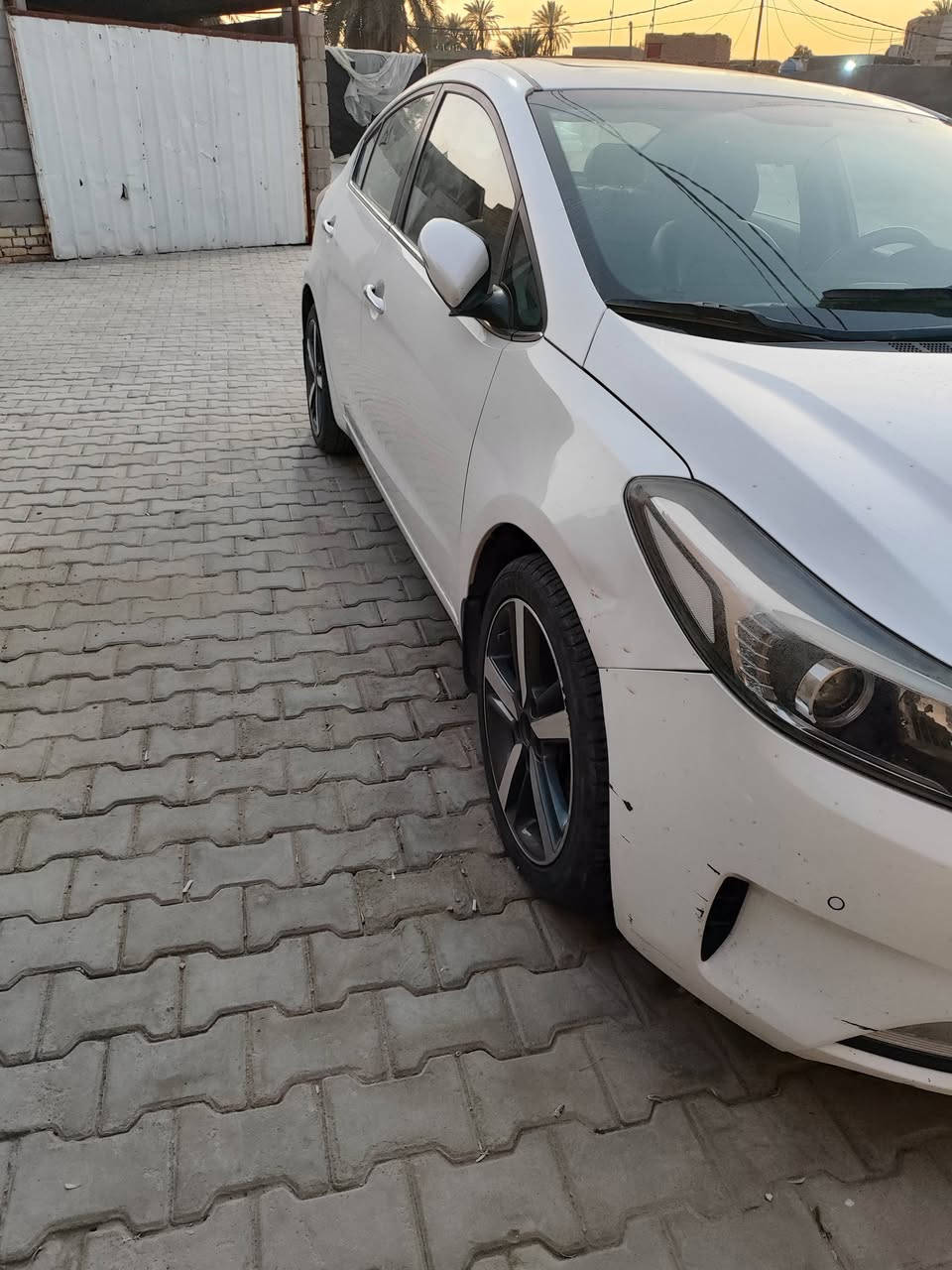 سلام عليكم
سيراتو2017 وارد خليجي

محرك 1600 دوش

فول مواصفات ماشية 96 الف 

بقية التفاصيل بالخاص
***********
