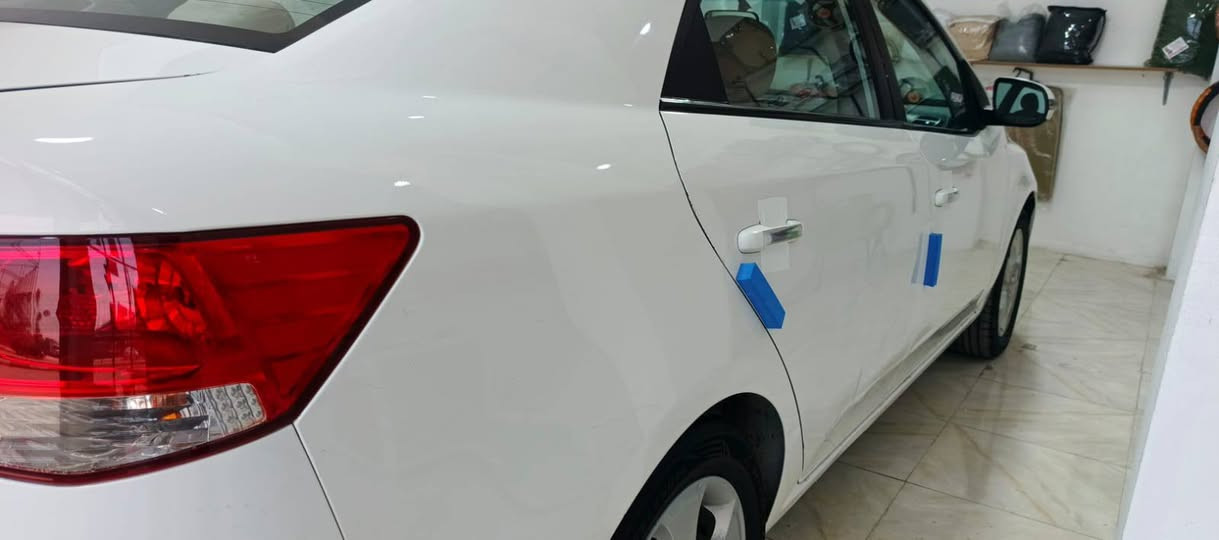 السلام عليكم سيراتوو2011بيهه قطعه صبغ وبيهه بلباب باردحداديه جديده تخم تاير العنوان واسط الشحميه *********** السعر٩٤
