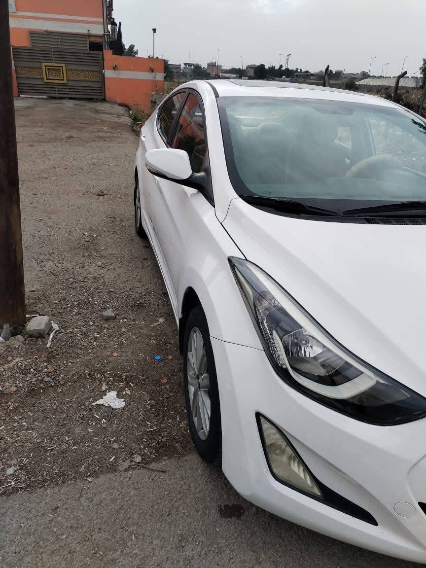 الانتره٢٠١٤ خليجي شكل ٢٠١٥؛ش السياره جديده محرك ١٨٠٠ دوش نص قطعه صبغ موضحه بسونار
السعر ١٢٢ وبيها مجال مكاني الدوره المهديه.. 
***********

***********
