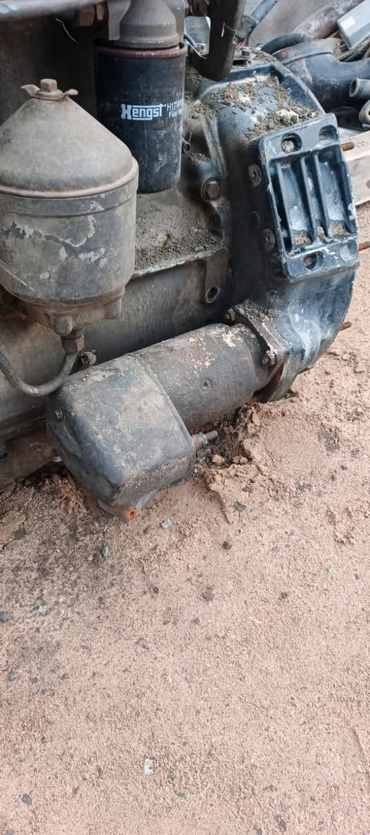 بم وتاروسه نوزلات سلف عقل ضفيره كمبريسر تبريد دينمو هواي غراض لبيع وكلهن شرط للبيع المكان البصرة الشعيبة
***********
