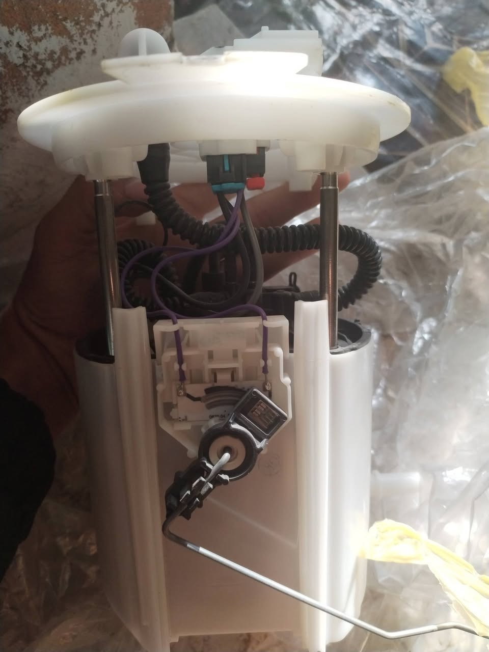 السلام عليكم  عبوه مال فيتم للبيع بعده بلكرتون انطي سعر ويه توصيل رقم الهاتف ***********
