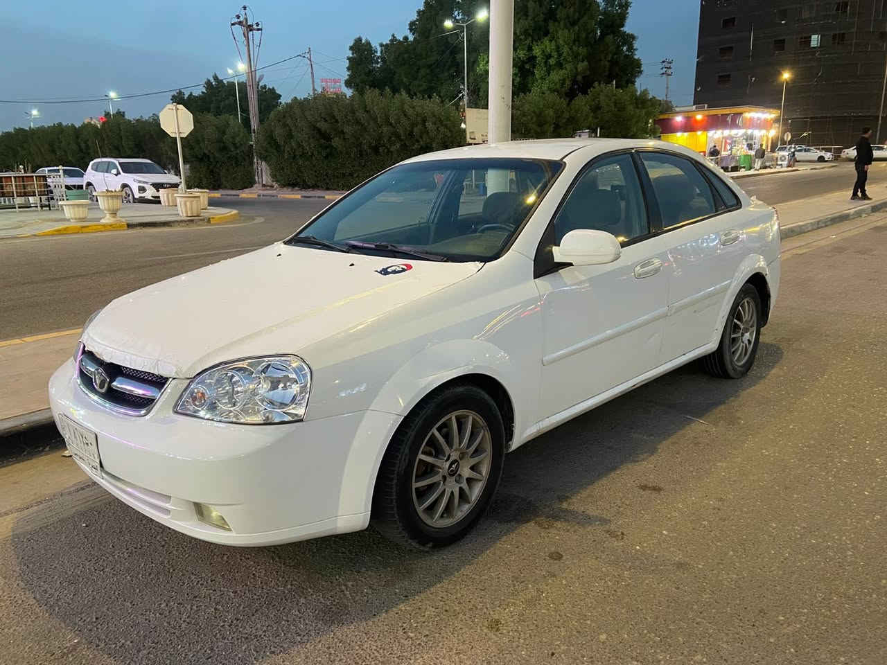 سلام عليكم اوبترا موديل 11/سيره نضيفه مال بيت بدي بي رشات صبغ سنويه 28.  مكان سياره بصره شارع الوفود سعر 60وبيهاا مجال انه مكلف بل نشر رقم صاحب سياره ***********
