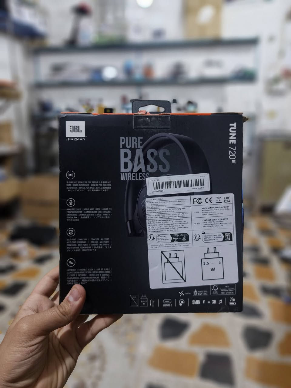 حبايب السماعة JBL الاصلي سعرها 40 
امانة بيها عزل مو طبيعي وتنربط بالموبايل برنامج خاص لها
76 ساعه شحنها


**إذا كنت صاحب هذا الإعلان وتريد حذفه لأي سبب، رجاءا أرسل رسالة إلى الدعم الفني**