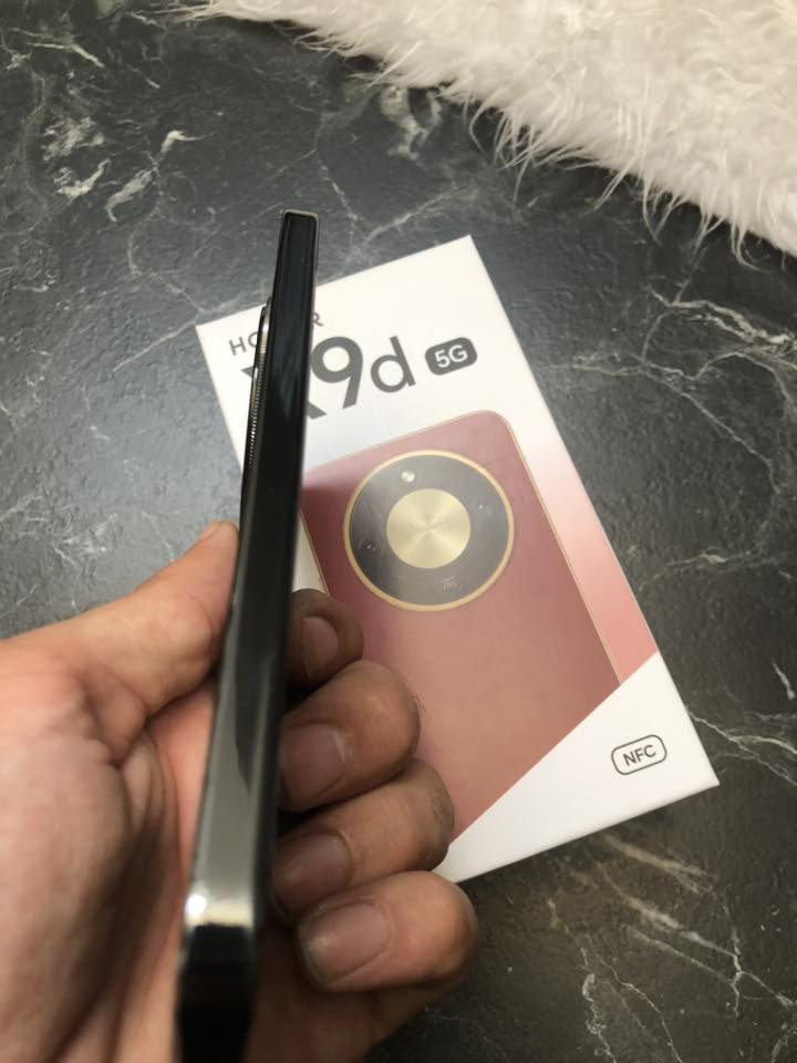 هونر X9d
استخدام سبوع ونكسرت شاشه ربعه واكفه كارتونته وملحقاته كلهن ويا قيم وخذ ***********
