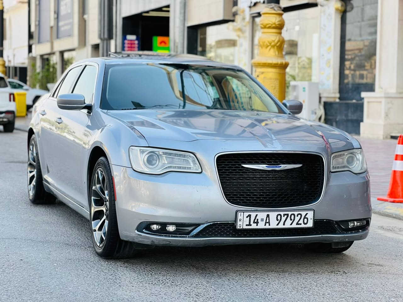اوباما  مديل 2016 اصل سعر 188قابل للتفاوض الاستفسار اتصل *********** وارد أمريكي حادثها جاملغ وبنيد فقط ومبدل اصلي بدون دواخل والباقي كفاله عامه مواصفات S فول واحد على واحد فتحه سقف بصمه تشغيل بصمه أبواب تشغيل عن بعد كير ماوس تو ويل شاشه كبيره كامره خلفيه دواره تحكم ستيرن شفتات ثلث وضعيات قياده كشنات جلد كهربائي تدفئه تبريد امامي وخلفي قطعتين تبريد حساسات امامي وخلفي رادار جانبي اشاير مري مكينه سته 6️⃣ سلندر مكينه وكير مكفولات ماشيه 148 حقيقي حداديه جديده تخم تاير جديد تبريد ثلج ❄️ مشروع وطني سنويه ل 29 مكان سياره كربلاء
