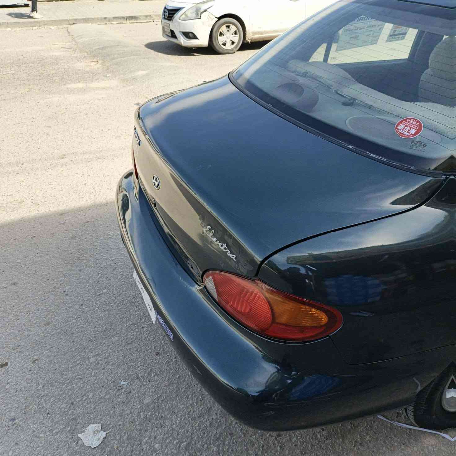 السلام عليكم
النتر موديل 2000
مكينه 2000
صبغ عام فقط مكفوله من الضربه والكص 
حداديه مكينه كير تخم تاير تبريد شغال
السعر 50 وبيهه مجال مكان السياره كوفه 
رقم الموبايل ***********

