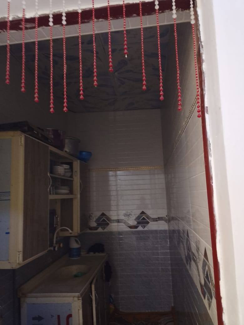 بيت للايجار مساحه 100م بالموحيه مقاطعه 41 مقابل شارع 30 
بناء حديث ايجاره مناسب كلش ب 350
الاستفسار ***********
