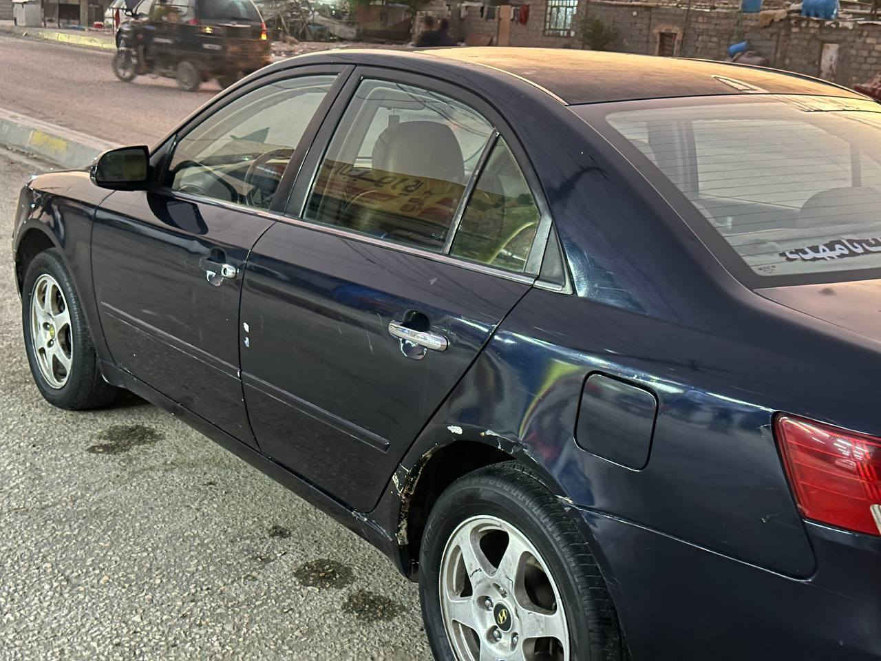 سلام عليكم سوناتا موديل 2006سياره خير من الله كير ومكينه كفاله مصبوغه حزام سياره وارد امريكي ضربته باب وجاملغ خلفيي وكشره كدامك يحتاجله ترتيبب سياره بأسمي مداور بنفس اليوم سنويه 2028  *********** عنواني كربلاء حي سلام يم محطه باب الكفيل سعره 83وبيه مجال حك الجيه
