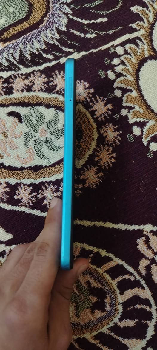 جهاز V12 جهاز نضيف جهاز جديد سعر 60 بي مجال واتساب مالي ***********
