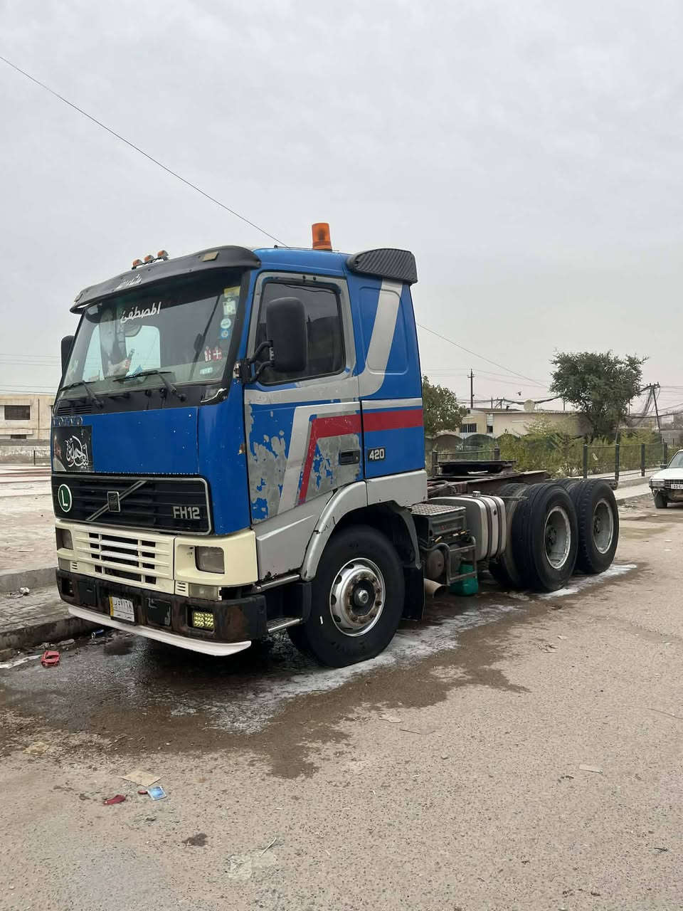 سلام عليكم سياره فالفو موديل 97 سكس ويل مربوطه قلاب ***********
