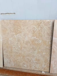 عروض وتخفيضات  يوجد لدينا سراميك بأنواعه مطابخ وصحيات وارضيات بكميات ه...