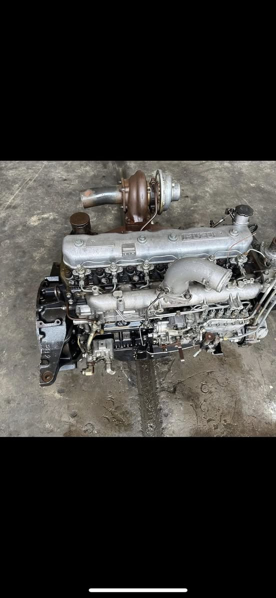 كمنز 114. 12 ولف. 24 ولف. 
كمنز 102. اربعة سلندر. 6 سلندر 
ازوزة. 102.  105.  6سلندر. 
كتر بلر 938. كهربائي 
وجميع محركات الشفل.  
عنوان كرادة. جسر الامانة.  ساحة 52. 
***********.
