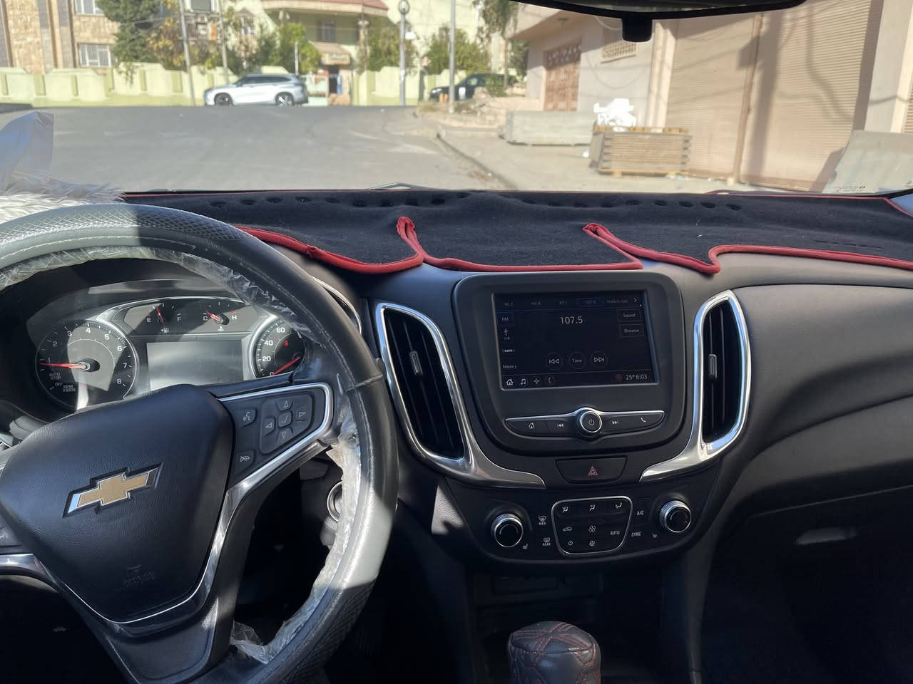 ‎🚗 شڤرۆلێت Equinox 2020 LTللبيع 🚗

‎نظيفة جداً، حادثها جاملغ وباب النفر امامي ،بحالة ممتازة وجاهزة للاستخدام الفوري.
 للتواصل على السعر الاتصال على الرقم ***********متوفر واتس وفايبر 

‎🔹 رادار الخط (مساعدة البقاء في المسار)

‎🔹 حساسات أمامية وخلفية لركن السيارة

‎🔹 تحذير النقطة العمياء

‎🔹 فرامل طوارئ أوتوماتيكية (Brake Assist)

‎🔹 نظام التشغيل والإيقاف التلقائي (Auto Start/Stop)

‎🔹 اتصال Bluetooth

‎🔹 دعم Apple CarPlay وAndroid Auto

‎🔹 قفل أوتوماتيكي بعد بضع ثوانٍ من مغادرة السيارة

‎🔹 4 نوافذ أوتوماتيكية

‎🔹 أضواء LED أمامية وخلفية دهوك, العراق
