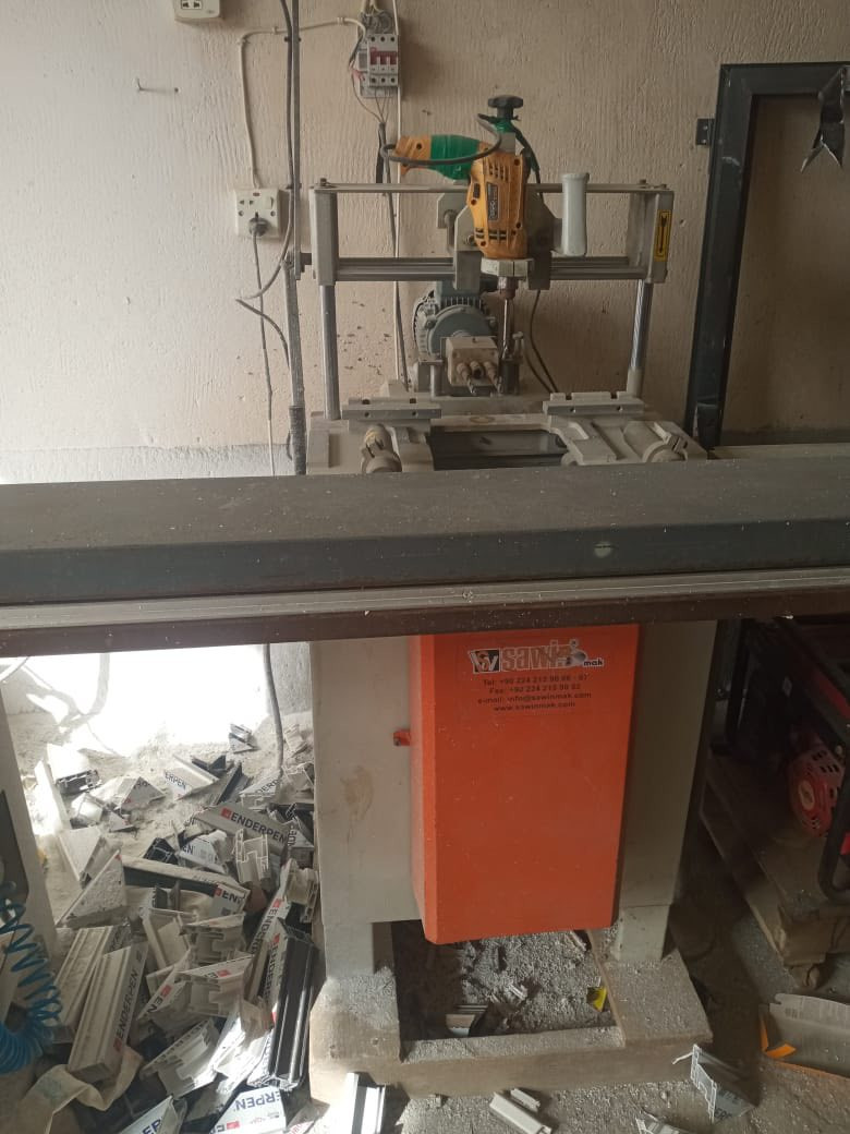 معمل بي فيسي يباع بالكامل للاستفسار الاتصال على الرقم ‭٠٧٧٣ ٦٠٩ ٤٣٧٩‬
