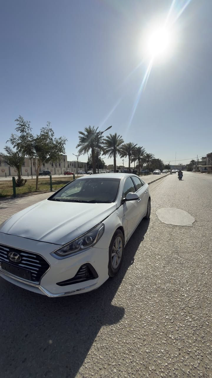 السلام عليك 
للبيع سوناته 2019 
ادوات  متومه طبق الاصل شرط الحاسبه كصه جنطه السياره حلوه وماناقصه شي  نفس مشوفون السياره نظافته كدامكم بيه طخه بالجاملغ الامامي جهت السائق مثل ماموضح 
كير ومكينه خير من الله 
السعر 70 ورقه
 ‭0780 188 8559‬ وتساب فقط
