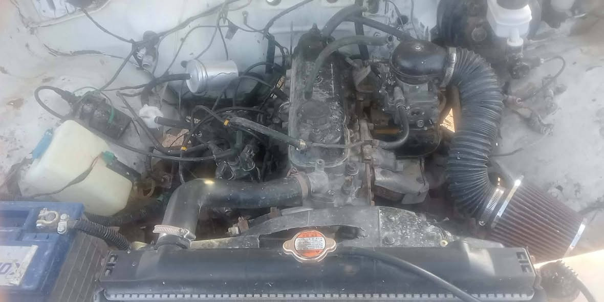 بۆ فرۆشتنو گۆڕینۆ لەسەر دڵگردن  پیکاب مۆدێل 85  تەحویل عەسڵ ڕەقەم دیالە   چوارساڵ بەسەر چوە  مەکینەو گێڕو ئەکلسو ڕادێتەرو چوار تایەی نوێ  بۆبەسراوە گێڕ ئەڕنەبە پێنج گێڕ    کارەبایو لایتوو فڵچەو  هەمووی لۆکە  سبوخی لێکراوەتۆ تەنها ئەوەی ماوە سبوخی بکەی    هەمووی بەشەرت بۆسعر پەیوەندی بکە شوێن کەلار  ***********
