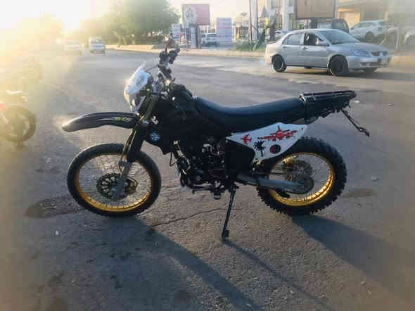 سلام عليكم ورحمة قفاز موديل 2024 دراجه مكفوله كفاله عامه انضف من الصور دراجه خير من الله مامفتوح بيهه برغي بعدهه عله نضافت الشركه مكفوله من كلشي مكان ديالئ شهربان السعر والستفسار تصل ***********//*********** مامتواجد فيس
