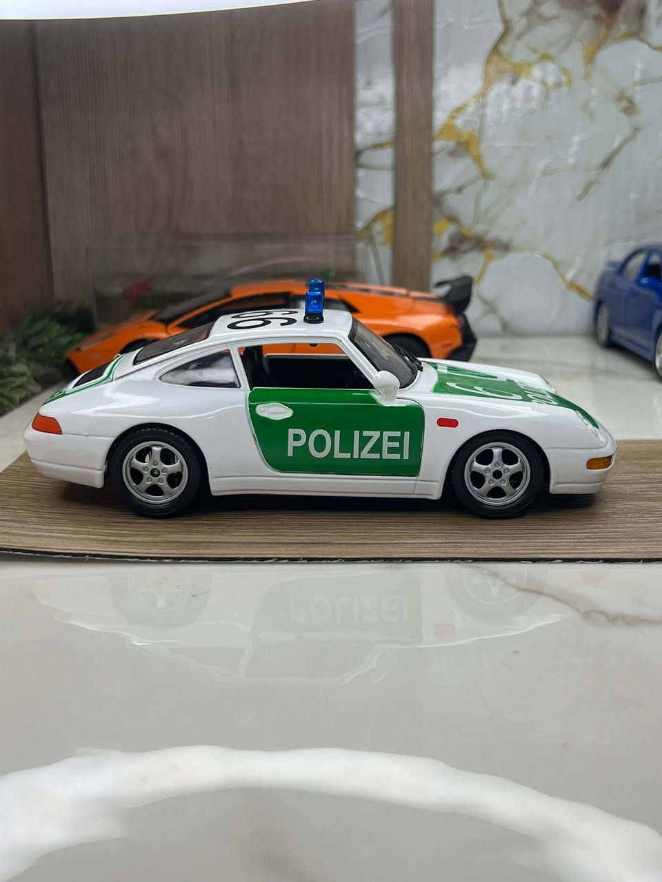للبيع ⌚️

بورش  كاريرا بوليس 🚨 1993 
حجم 1/24 
انتاج شركه / بوراكو الايطاليه 

للتواصل : ***********
حساب تيك : diecastbaghdad0
انستا : diecast_baghdad_1
فيس بوك  : طه جمال العامري
