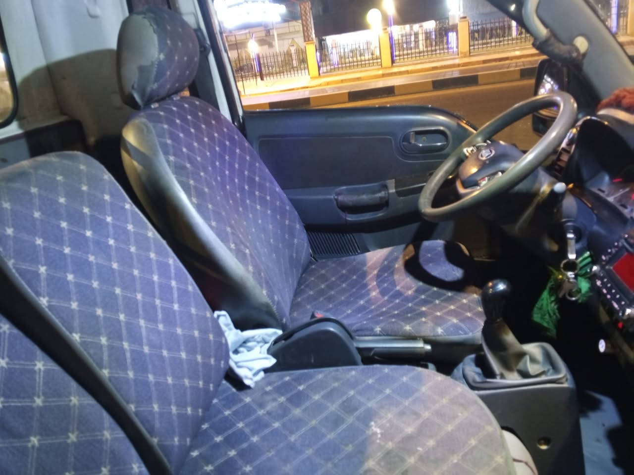 السلام عليكم عندي كيه عموشه 2015 رقم بابل جاهزة من كلشي فقط يرادلهه كمبيريسر مال تبريد ضعيف ويرادلهه تلكيطات اخياسات بس قليل بيهه ومبدل عينه وصنيه مال اكلج وجانت اتنقص عندي بدلت رنكات فقط تخم تاير امامي خلفي جديد صدر امامي خلفي جديد قبل يومين كملتهن سياره خير من الله تجي شوف وبيك خير ودلل السياره معروضه سعر 95 ورقه مكان السياره محموديه ناحيه رشيد قرب حوالي المحموديه هاذه رقم صاحب السياره ***********
